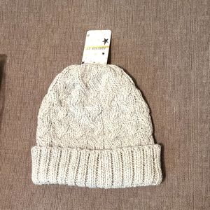 Chunky Cable Knit Beanie Hat, NEW